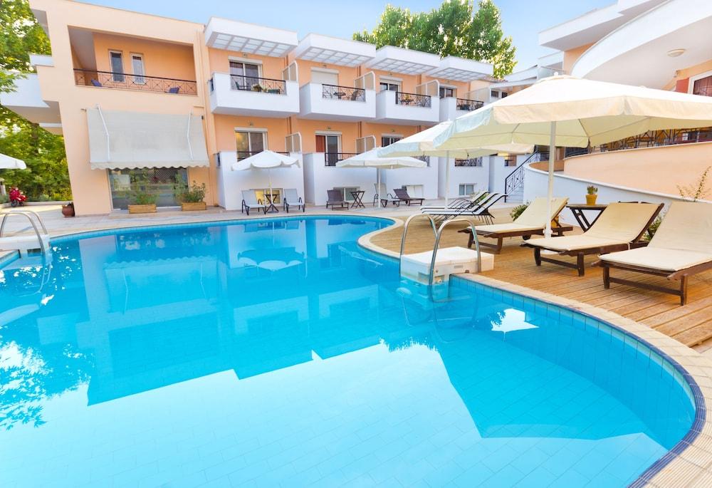 Filia Hotel And Apartments لايميناس المظهر الخارجي الصورة